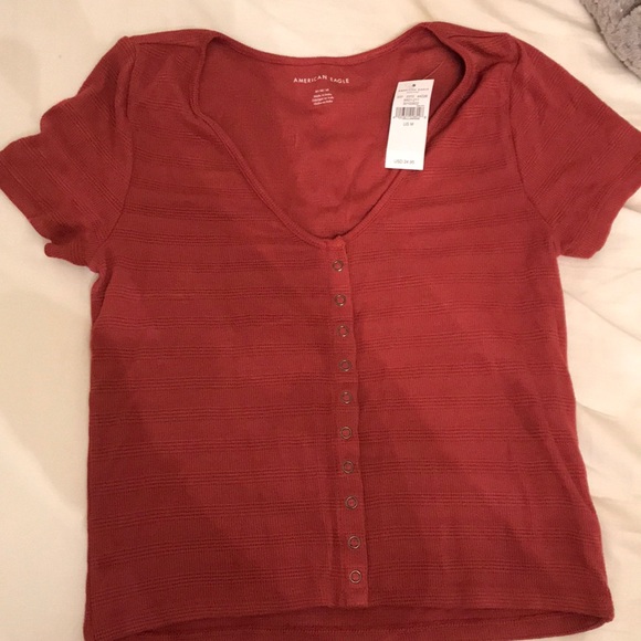 American eagle maroon top - Picture 1 of 3